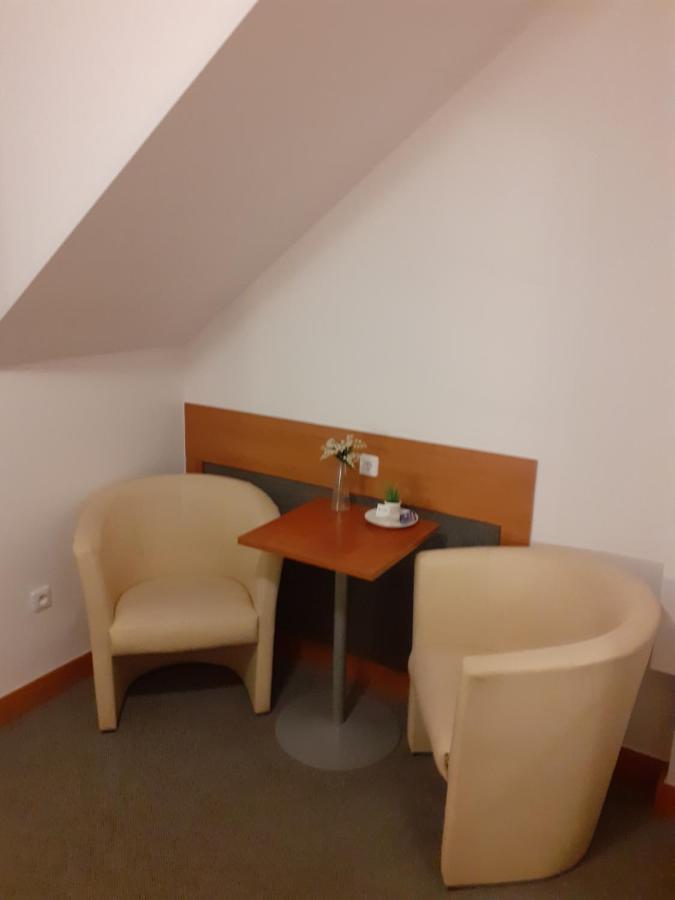 Aparthotel Arkadia ปวอตสก์ ภายนอก รูปภาพ